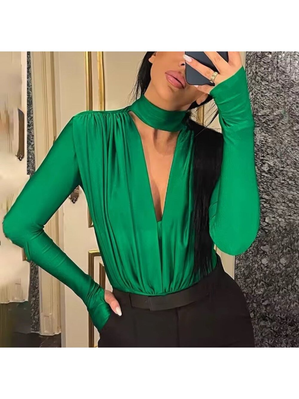 Los Angeles Boutique Kelly Green Long Sleeve Sexy Bodysuit NEW Deep V Neck M